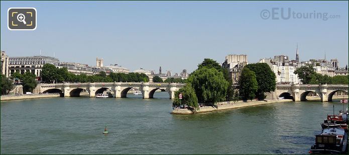Pont Neuf bridge over the River Seine