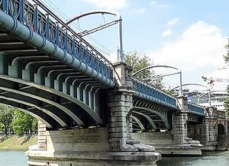 Pont Rouelle railway bridge