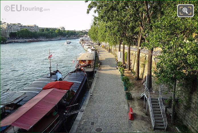 Houseboats Port de Suffren Paris