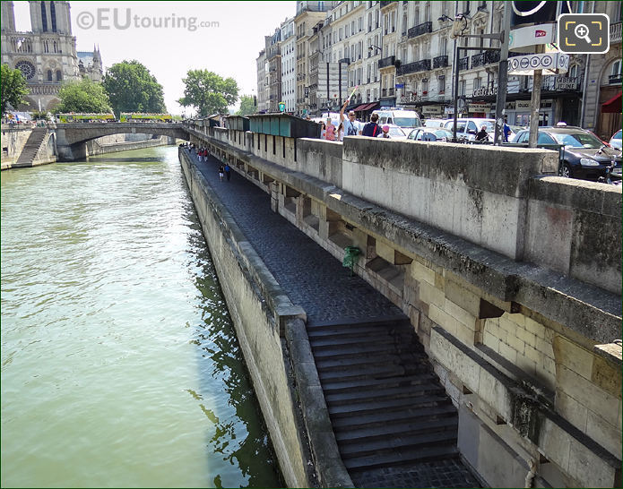 River Seine, Quai de Montebello and Pont au Double