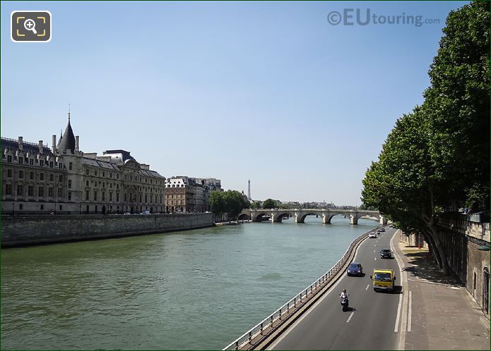 River Seine and Voie Georges Pompidou road