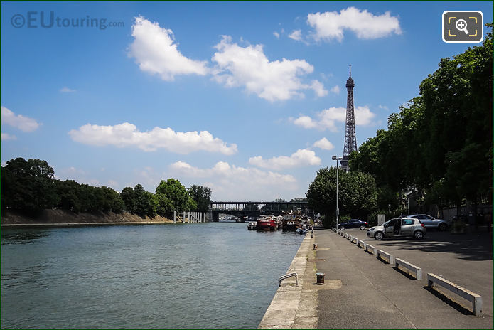 Port de Grenelle and River Seine