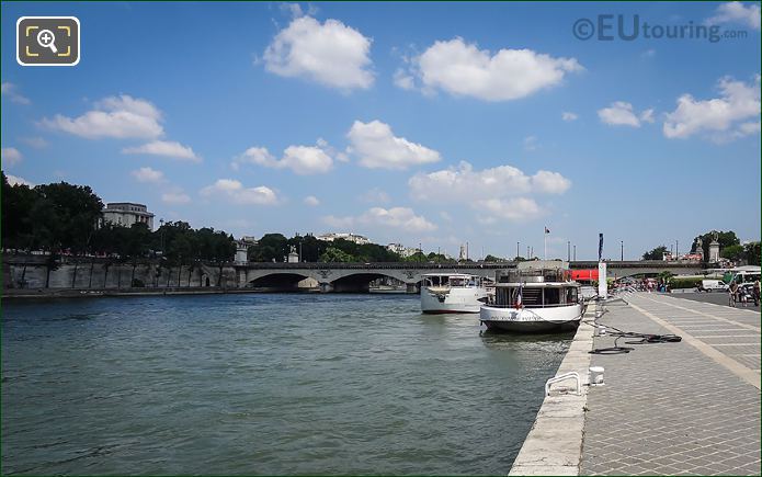Port de Suffren and the River Seine