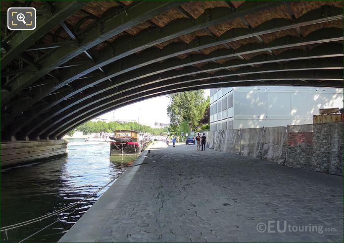 River Seine under Pont de Sully