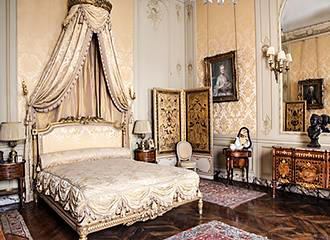 Nelies bedroom at Musee Jacquemart-Andre