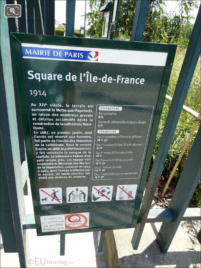 Square de l'Ile de France tourist info board