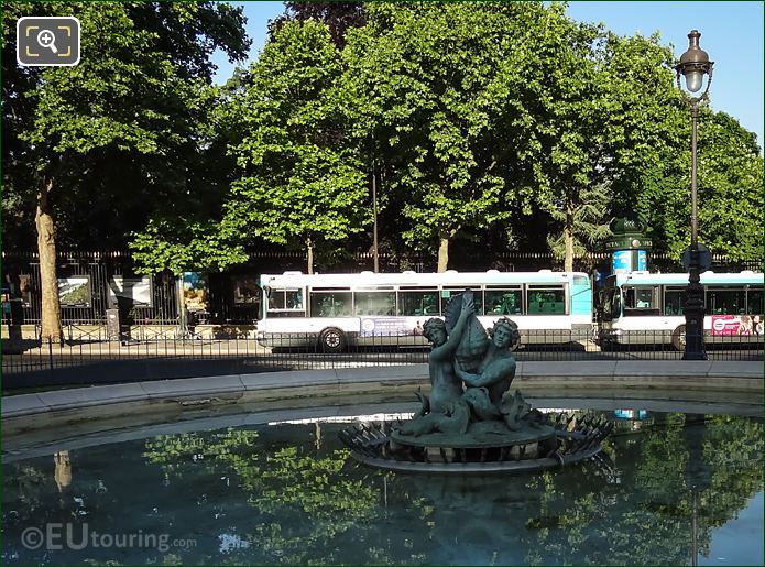 Fontaine du Bassin Soufflot statue front view