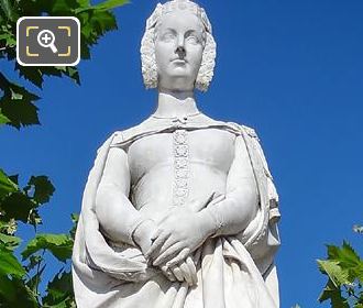 Marguerite de Provence statue by artist Honore Husson