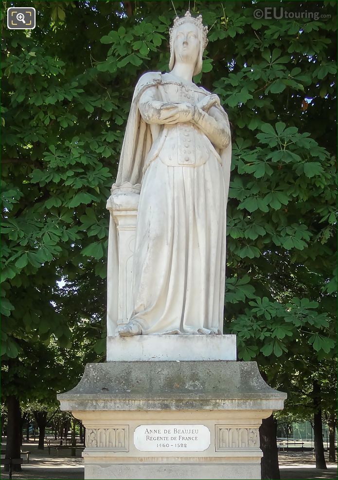 Anne de Beaujeu statue by artist Jacques Edouard Gatteaux