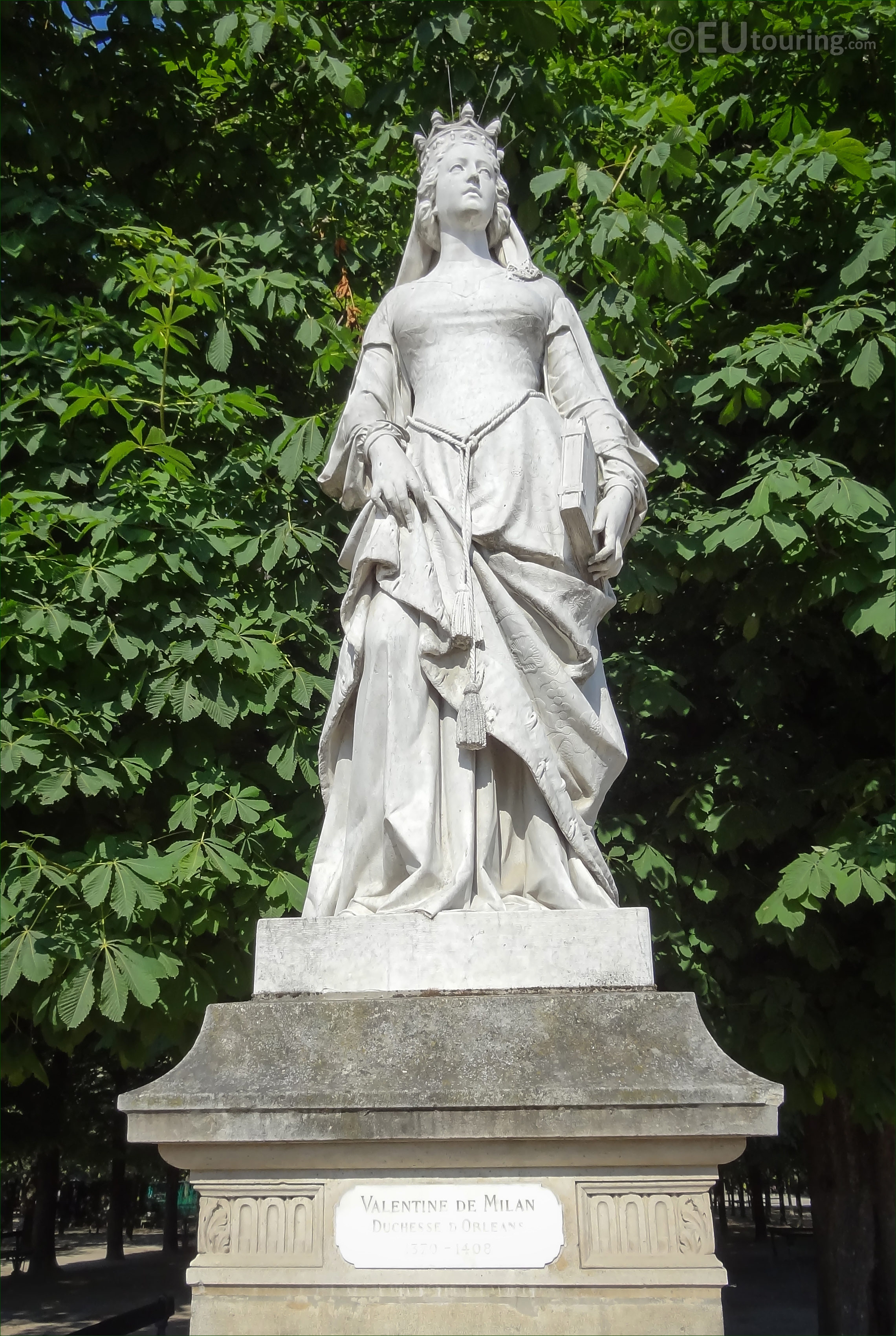 Photos of Valentine de Milan statue in Jardin du ...