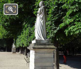 Marguerite d'Angouleme statue on stone base