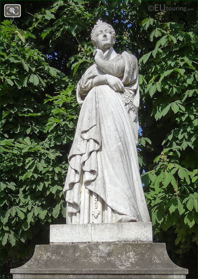 Statue of Marguerite d'Angouleme by artist Joseph Stanislas Lescorne