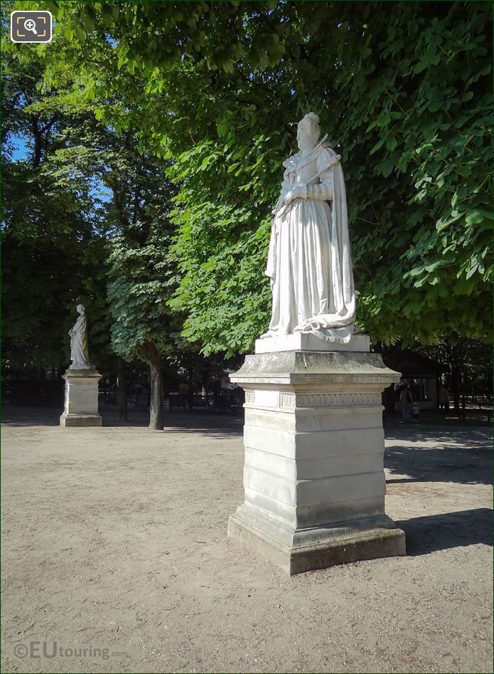 Marie de Medicis statue at Jardin du Luxembourg
