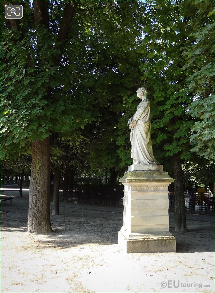 Luxembourg Gardens statue Laure de Noves
