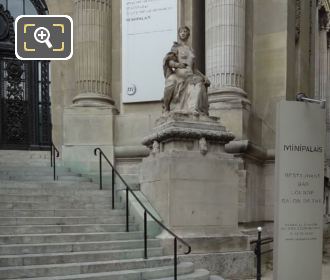 Grand Palais statue l'Art Decoratif