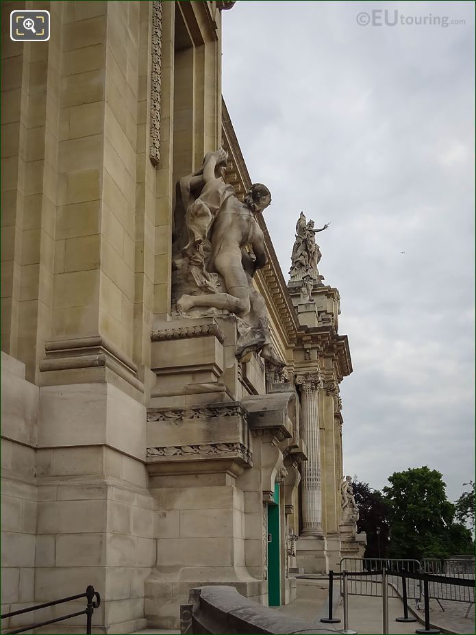 Artistic Revelation sculpture on east facade of the Grand Palais