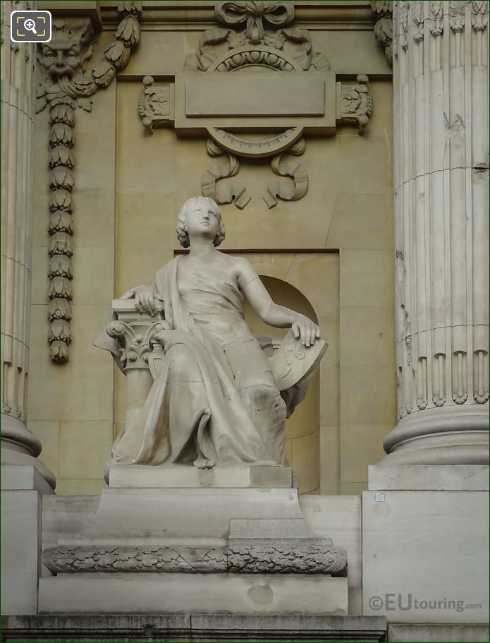 L'Art du Moyen Age statue Grand Palais