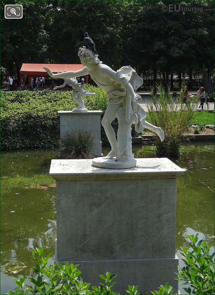 LHS of Apollo statue Jardin des Tuileries
