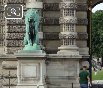 LHS Lion statue Porte de Lions