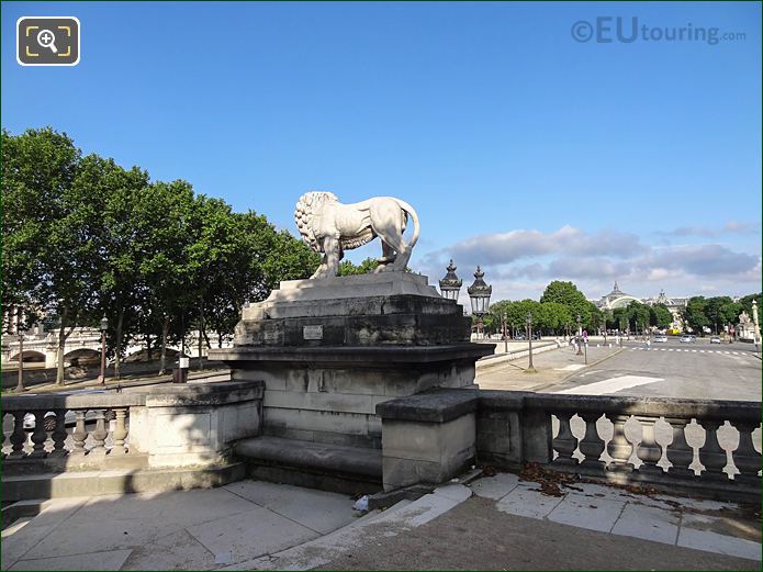 Lion statue on perimeter of Jardin des Tuileries