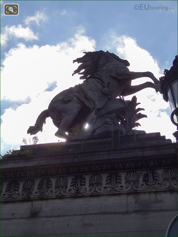 Cheval Retenu par un Palefrenier statue, Place de la Concorde