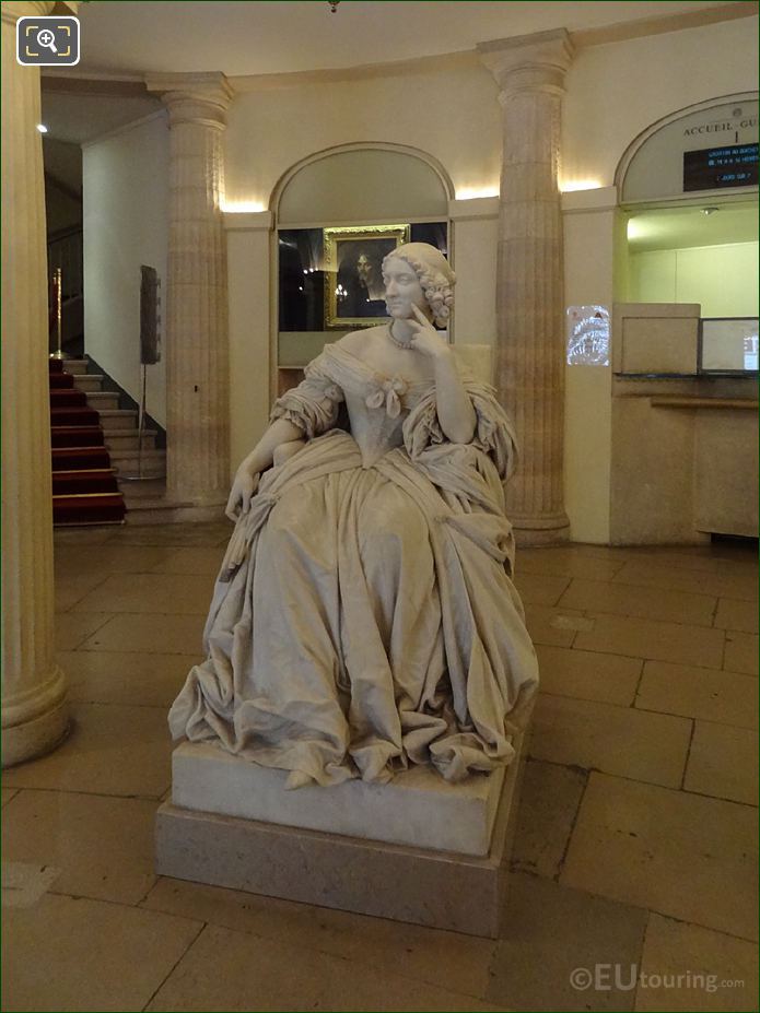 Anne Francoise Hyppolyte Boutet Salvetat, Mademoiselle Mars statue