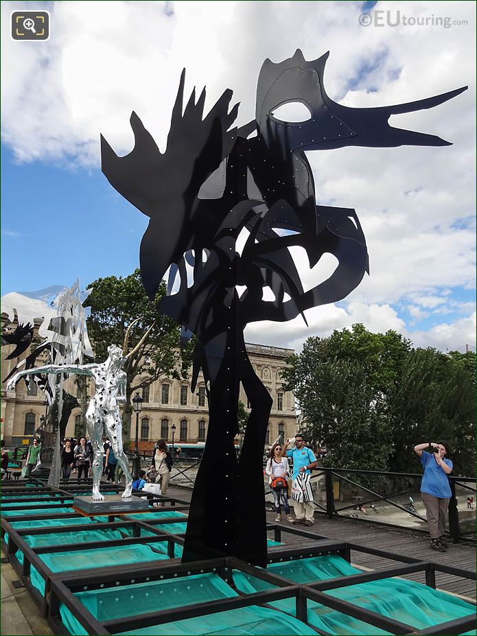 Enchanted Footbridge exhibition Arbre IV black sculpture by Daniel Hourde