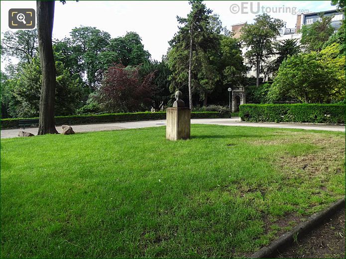 Jardins du Trocadero Paul Valery monument in grass area