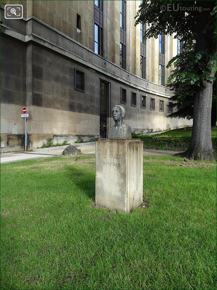 Jardins du Trocadero statue of Paul Valery 