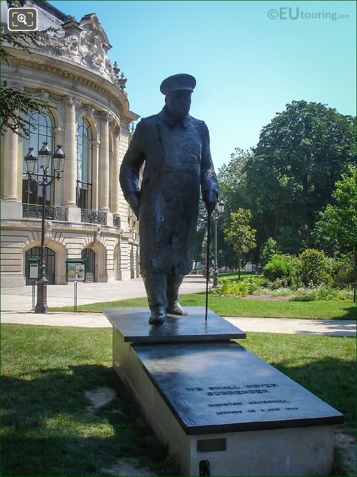 Winston Churchill statue by Jean Cardot
