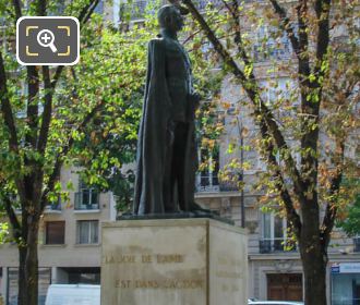 Bronze statue of Hubert Lyautey in Paris