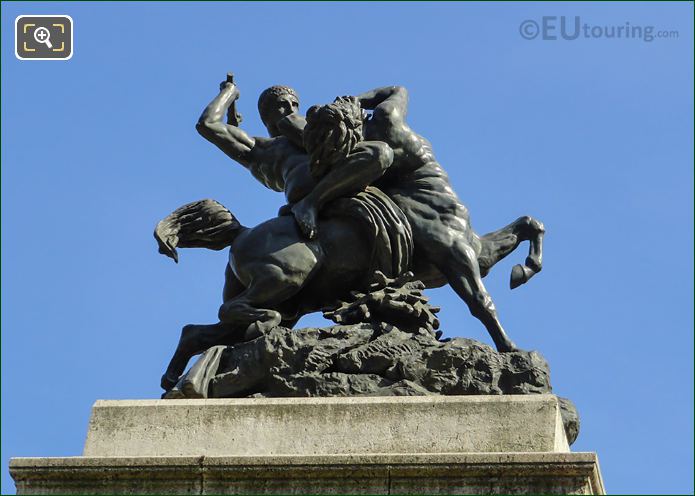 Combat du Centaure et du Lapithe statue by Antoine Barye