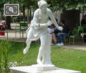 Atalante statue by artist Pierre Lepautre