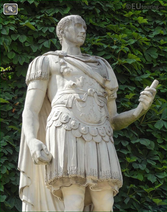 Body section of Julius Caesar statue