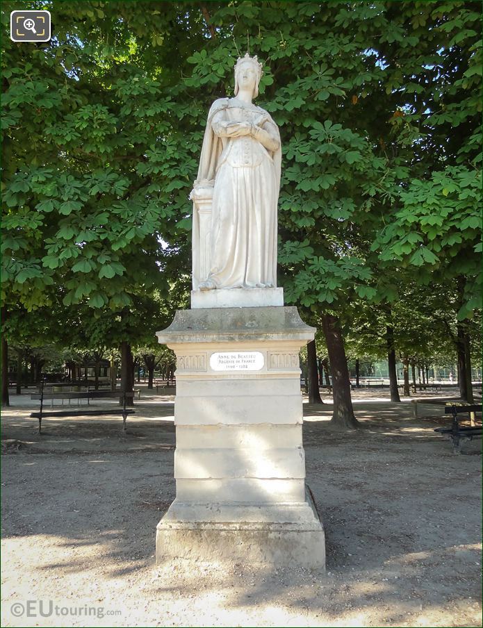 1847 Anne de Beaujeu statue at Jardin du Luxembourg