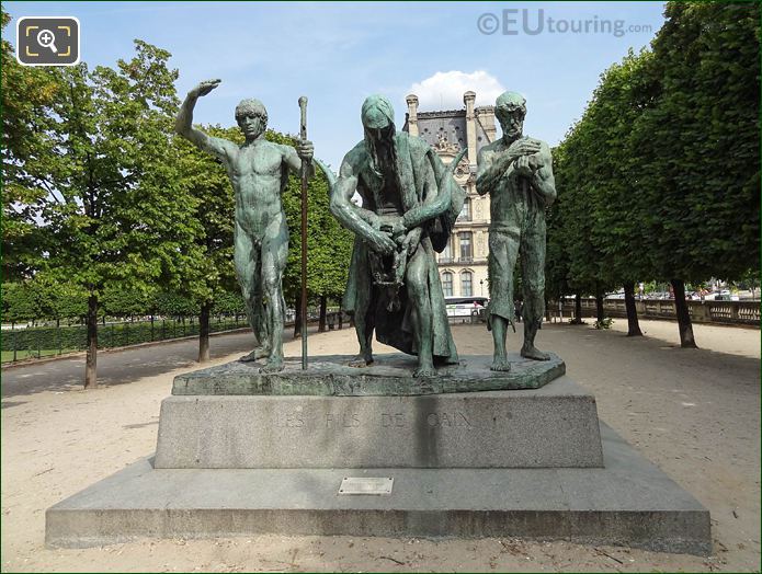 Les Fils de Cain statue in Jardin des Tuileries