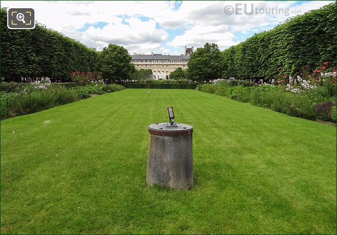 The Little Canon replica in the Palais Royal central garden