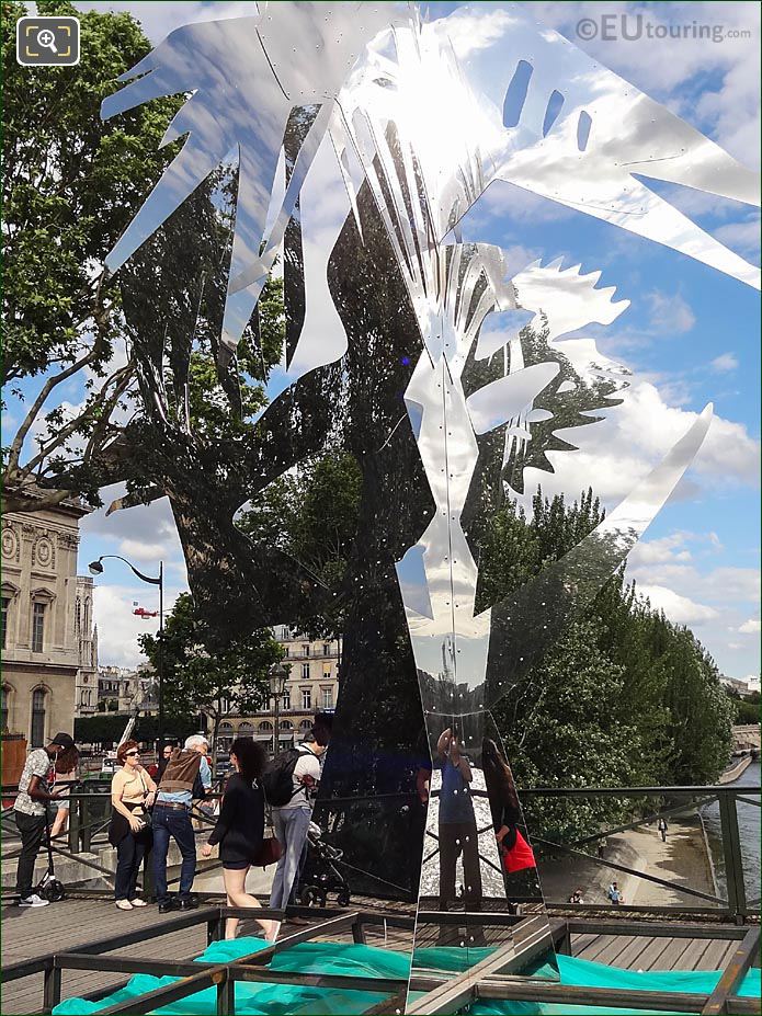 Pont des Arts contemporary Tree 5 sculpture