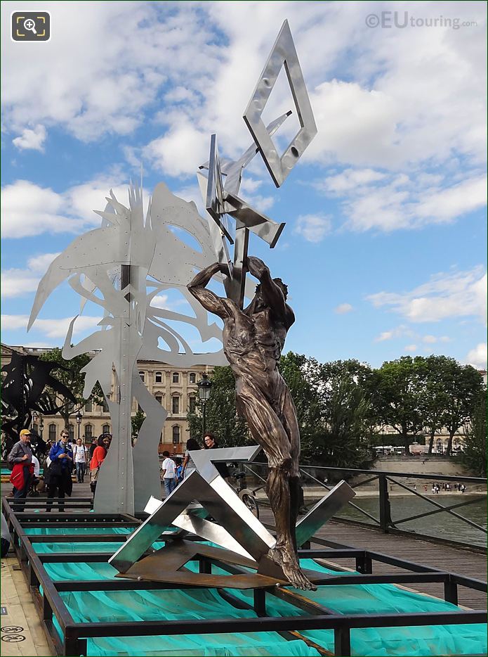 Paris Enchanted Footbridge Exhibition, Le Ciel Lui Tombe Sur La Tete sculpture