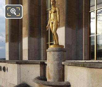 LHS Le Printemps statue Palais de Chaillot
