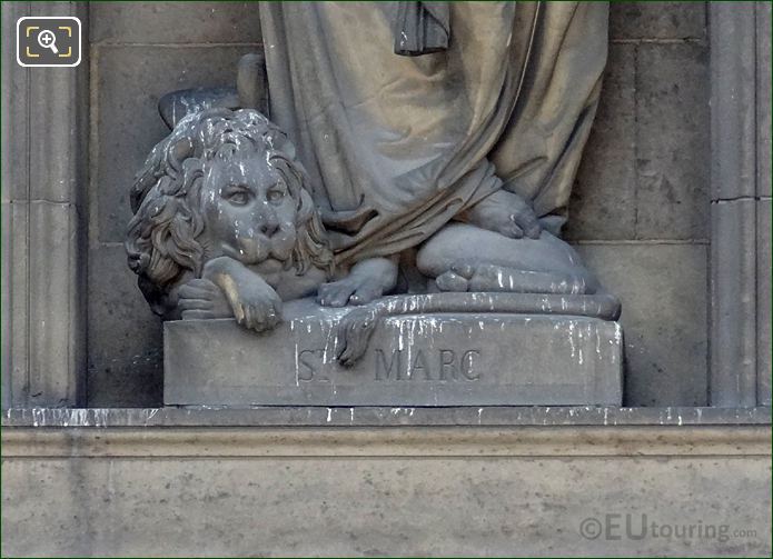 Lion statue the feet of Saint Marc statue