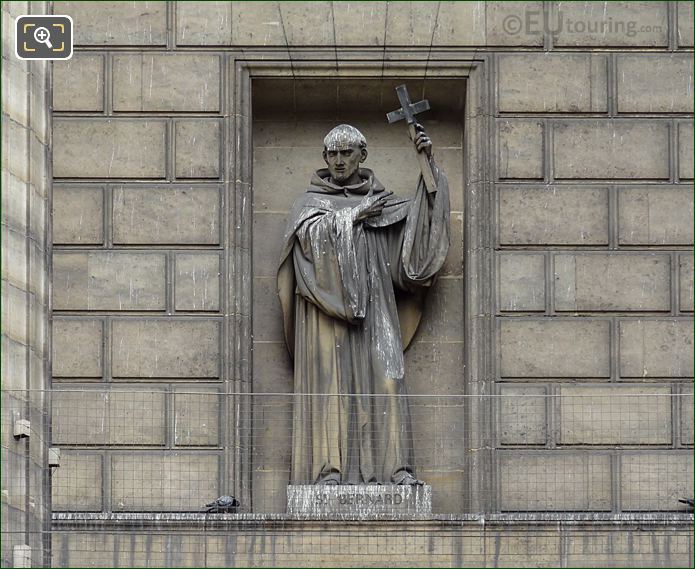 Saint Bernard statue, Eglise de la Madeleine, Paris