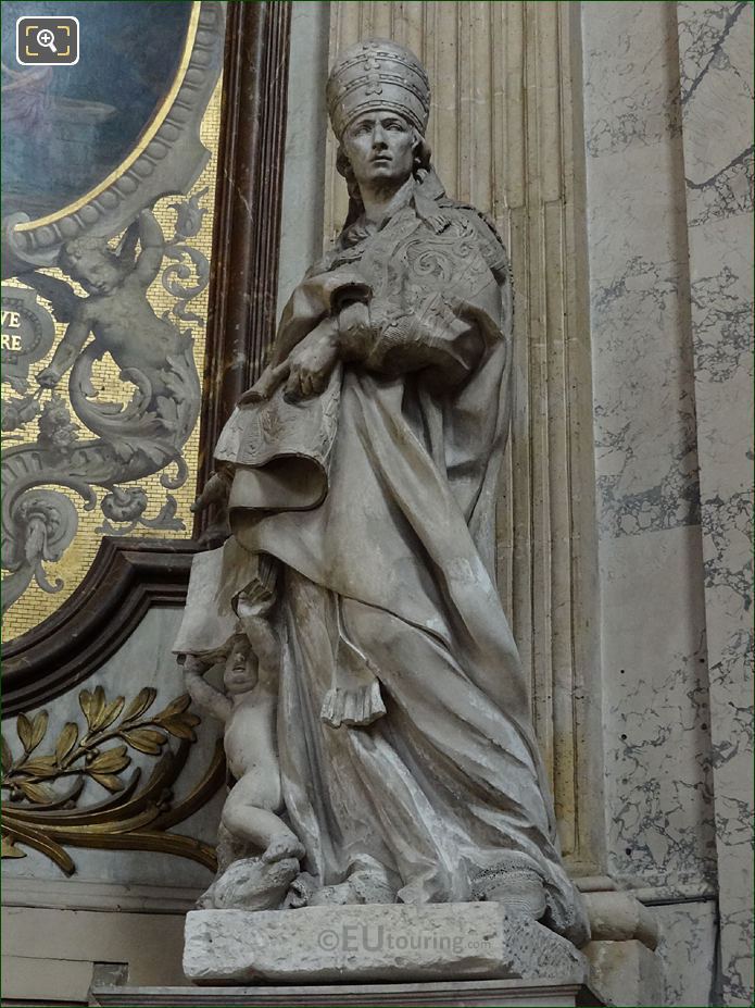 Saint Gregoire Le Grand statue by sculptor Simon Challe