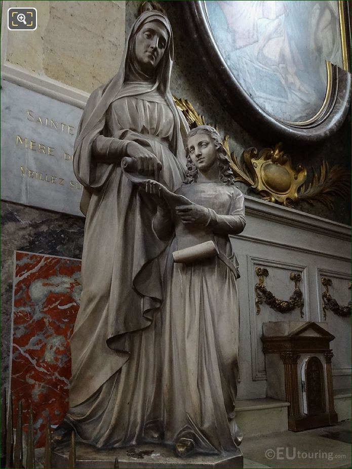 Sainte Anne statue in Eglise Saint-Roch