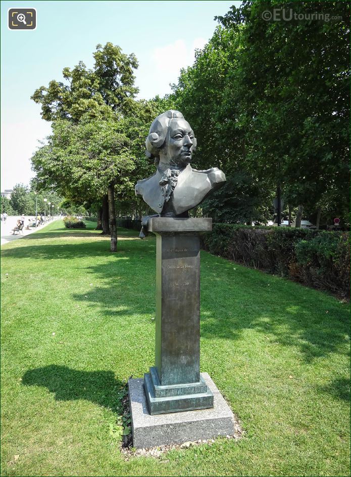 Statue of bronze bust of Francois de Galaup la Perouse