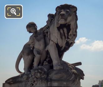 Pont Alexandre III north east corner Lion a l'Enfant statue