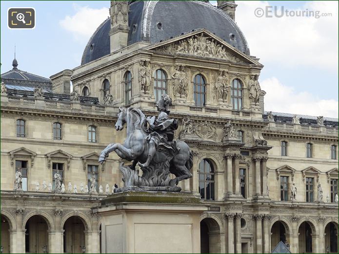 King Louis XIV equestrian statue and Pavillon Richelieau