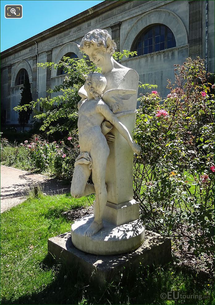 l'Amour Prisonnier statue by French artist Felix Sanzel