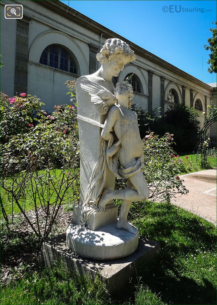 l'Amour Prisonnier statue from 1868 by Felix Sanzel