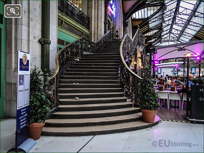 The Train Bleu staircase in Gare de Lyon